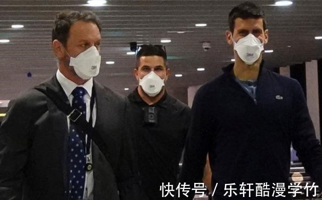 笑着离开澳网!德约科维奇连夜乘机离开,世界第一澳网后可能易主