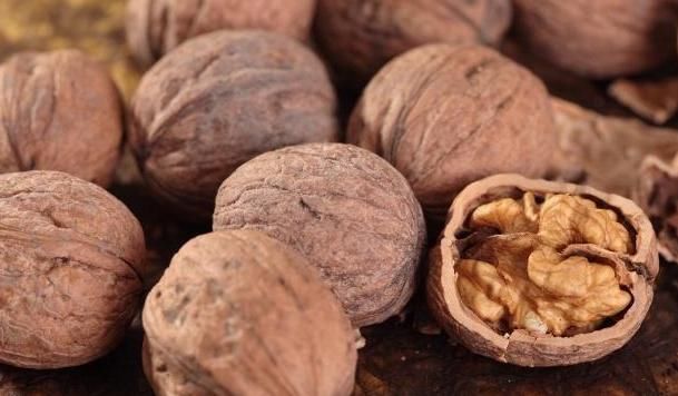 最佳补脑食物或许是此物，而非核桃，常吃大脑灵活，记忆力上升！