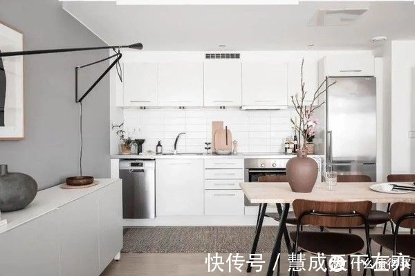 书房|她家64㎡,全屋装修简单素雅,光一个客厅就把人迷住了,真好看