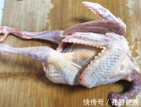 焯水|一鸽胜九鸡,炖鸽子汤焯水教你正确做法,鸽子汤鲜肉嫩营养高