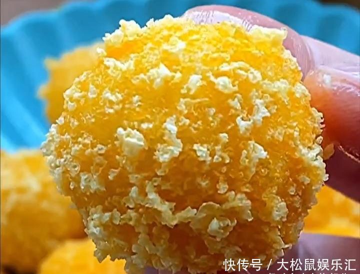 天气寒冷,孩子们爱上的零食,咬一口,外酥里嫩,流心喷香,好吃