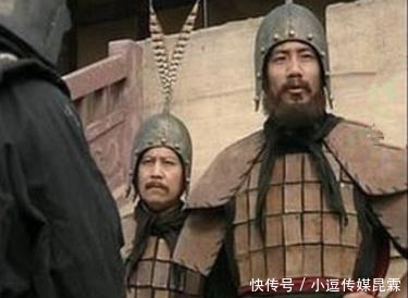 车夫因为没有分到一碗羊羹,把主帅送进了敌营,自己逃到了他国