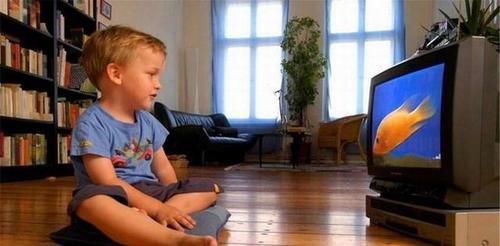 维维|“妈妈,电视里的人出来了”,以为是孩子恶作剧,几天后发现蹊跷