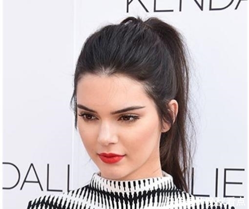 头皮|扎马尾时少犯2个“错误”!忒显脸大,很掉气质!