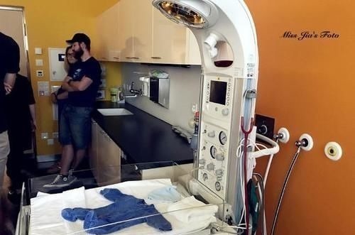 公立医院|41周入院，24小时催产，5个助产士，我在瑞士可怕的生娃经历