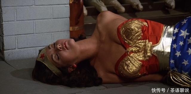 女侠漫画|神奇女侠的早期漫画中为什么有很多“少儿不宜”的内容?