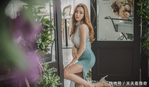 手中|姑娘,你比手中的花更美!