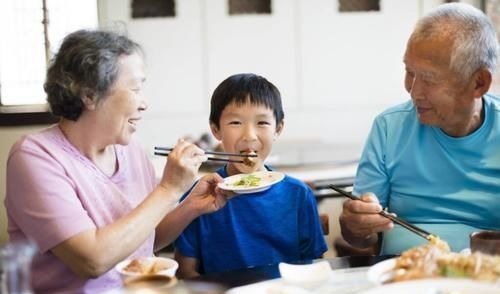 惊蛰|惊蛰前后,孩子进入“猛涨期”,坚持2个好习惯,个头猛蹿10公分