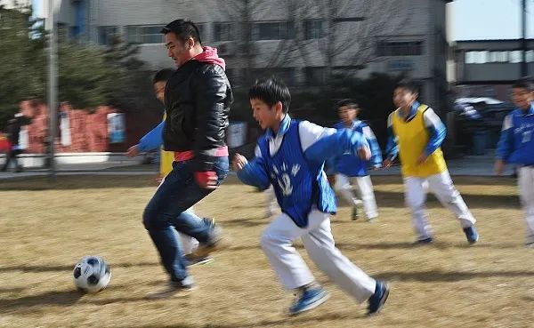 王登峰|如何把“课间十分钟”还给学生，教育部这样说→