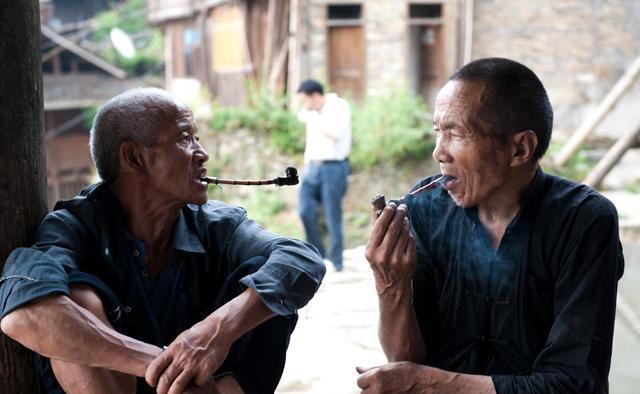 5個行為是男性衰老的“加速器”,煙酒還能戒,排第一的不好辦