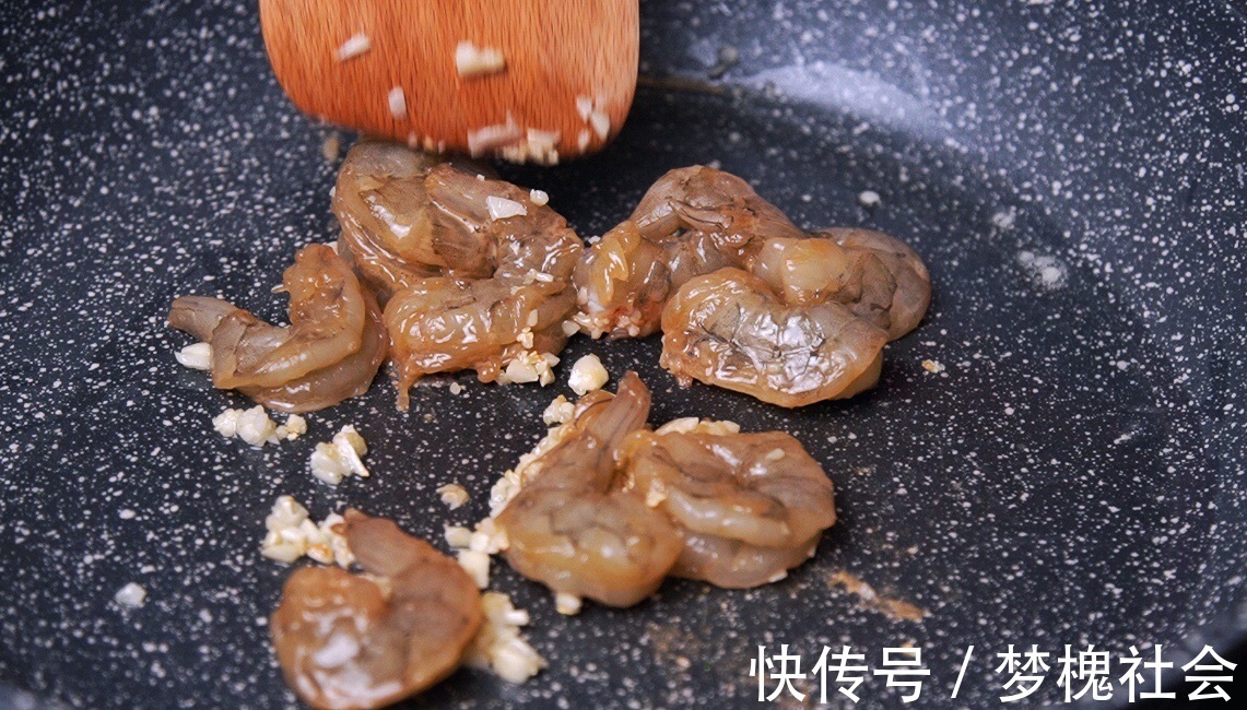 营养健康|西兰花炒虾仁在家做，营养健康，美味好吃