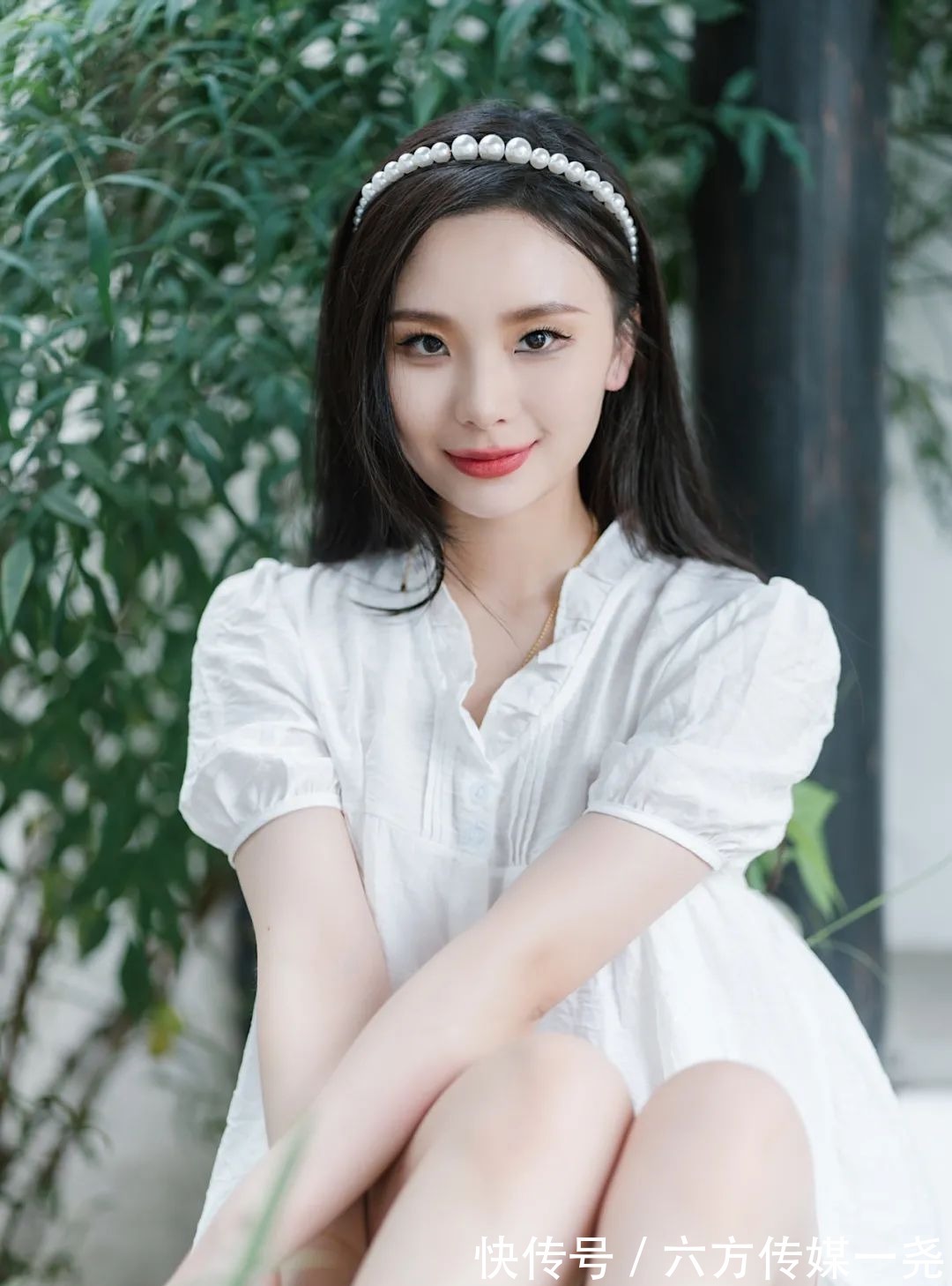 吸睛度|“ 大肠发圈 ”烂大街了!初秋竟然流行土味配饰?