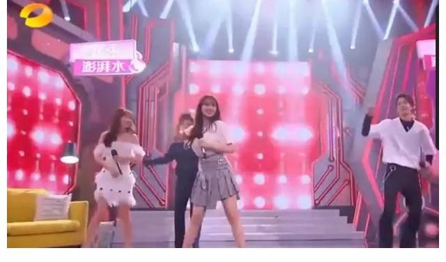 奔著程瀟女團舞來，卻被王一博吸睛，酷蓋跳女團舞好萌