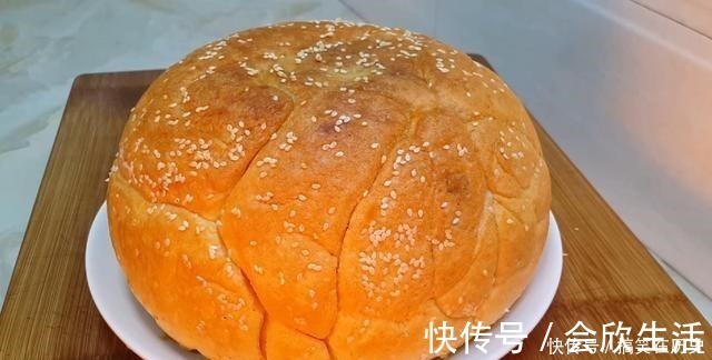 以后面粉就这样做,加3个鸡蛋,不用烤不用蒸,比蛋糕都香甜好吃