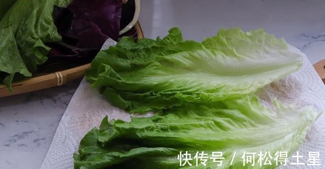 一款简单易上手的沙拉，好吃方便，不到10分钟就能完成！