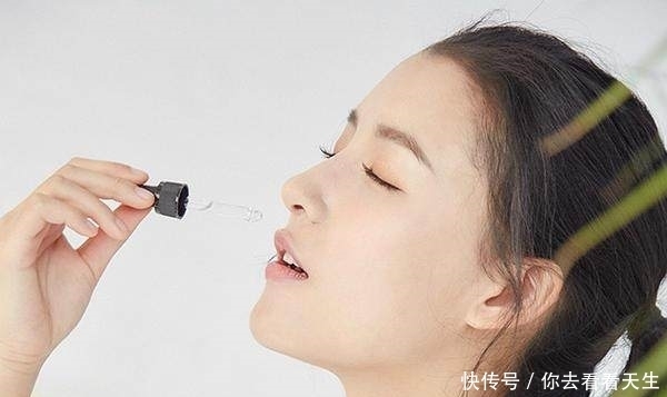 为什么刚涂完BB霜脸很白,到下午脸就黄了?很多人都错了这一步!