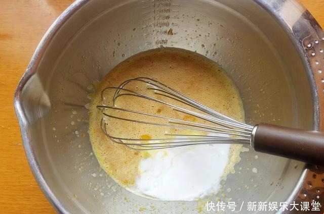  不用打发鸡蛋，也能做出松软可口的小蛋糕，简单易学，成功率超高