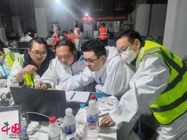 t01e00d432ccc2546fe.jpg?size=641x481