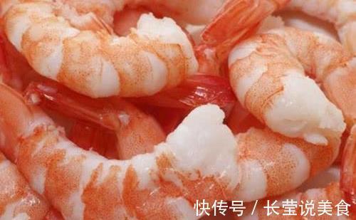 煮虾时,别再直接下锅就煮,少了这一步,虾肉不但腥还是难吃
