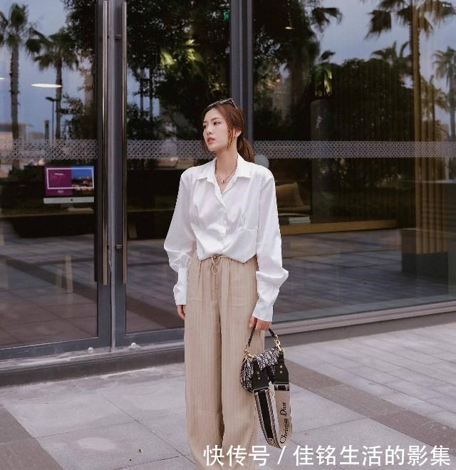 阔腿裤 今夏的“百褶裤”都流行这么穿也太洋气了!比阔腿裤显瘦又显高!