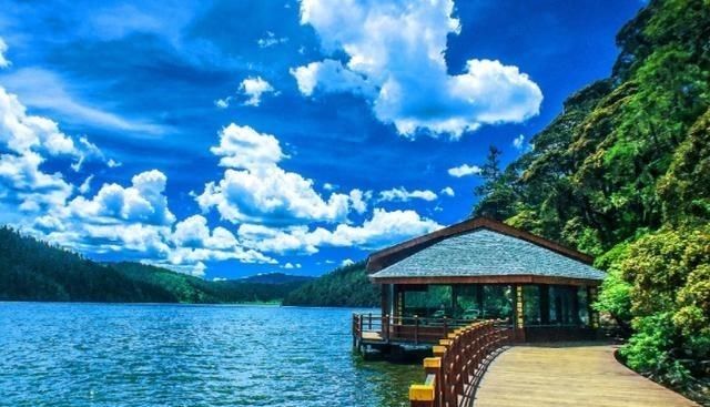 云南一大型公园火了，距香格里拉市城区22公里，位列5A门票40元