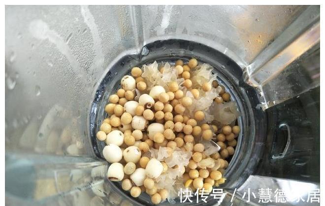 破壁机食谱：秋天3样食材一起打豆浆，又润又香，浓稠好喝