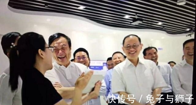 华为|华为工程师玩挖地雷,任正非:不怕电脑中病毒?工程师:闲人免入