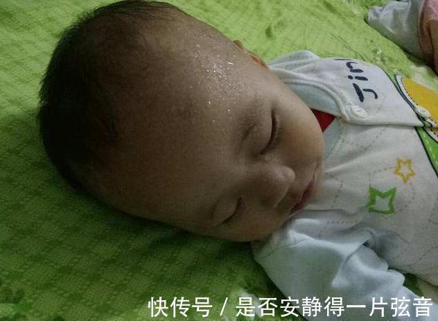 宝宝|孩子睡觉有这2个小习惯,家长最好重视,早发现早治疗