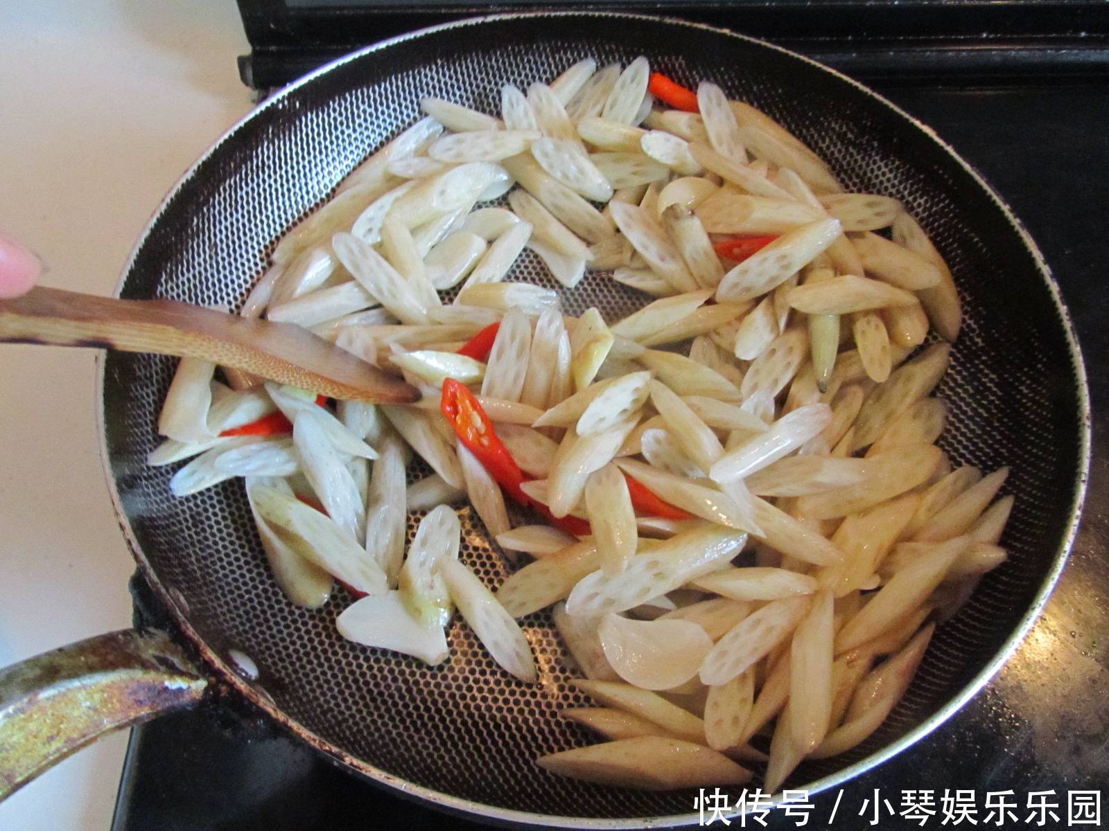 最补血的并不是阿胶,而是它,百吃不腻,气血双补,皮肤越来越好