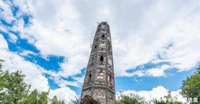 护珠塔|我国一座千年前的石塔，倾斜度超过比萨斜塔，塔基三分之一被挖空！