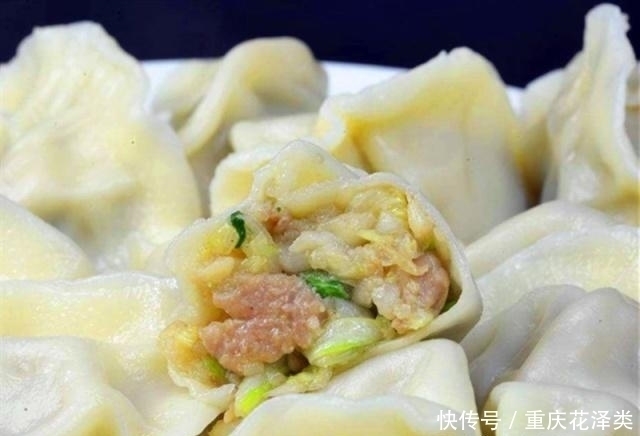 买白菜时，选白色的还是绿色的大厨教你这3点，就不会买错了