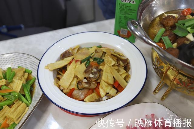 肉丸子|年夜饭拒绝假精致,既要丰盛又要美味,照着我的做不翻车