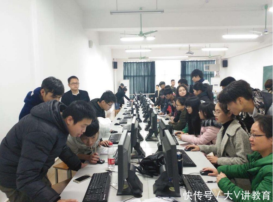 学生们|国内“难毕业”的3所大学,真正的严进严出,退学率挂科率双高