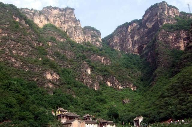 甘肃十大著名旅游景点，此山被民间誉为“神山”，不可不去！