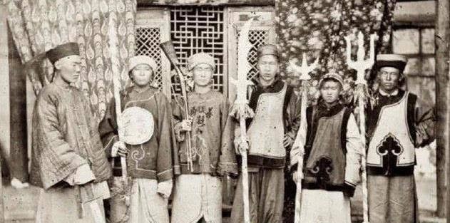 电视剧|清朝官员穿着跟电视剧里有多大差别?真实照片让你无法相信