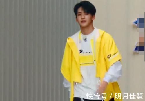 周震南|同样是R1SE成员,《跑男》给周震南何洛洛的头衔却不同,分的挺明显