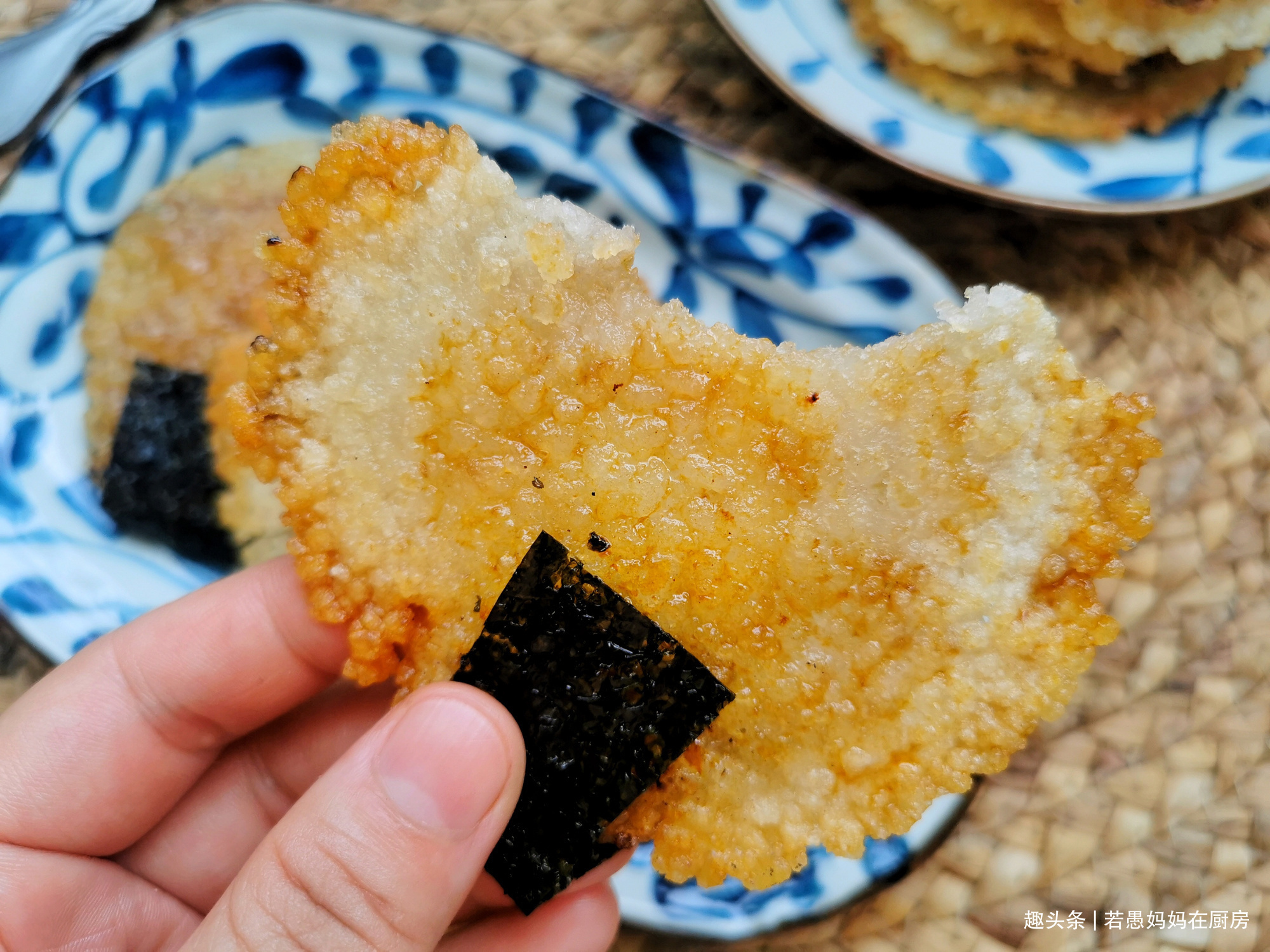 自从米饭此做法,孩子三天两头点名要吃,咯嘣儿脆,成本2块钱