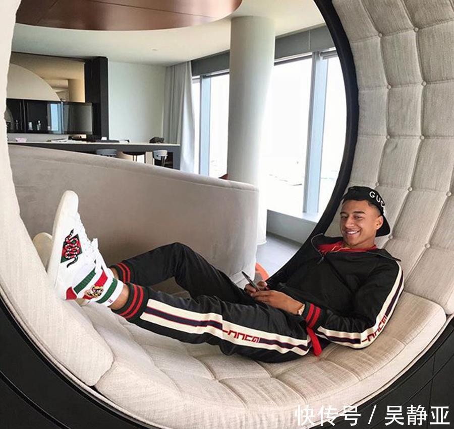 英格兰|琼斯将压哨离开曼联,正与法甲保级队谈判!出租取代前阿森纳队长