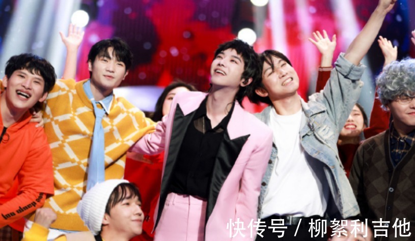 六大卫视春晚各出奇招湖南卫视敷衍了事,东方卫视成最大赢家