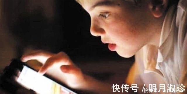 视力|孩子多大可以玩手机、看电视?低于这个年纪,影响的不仅是视力