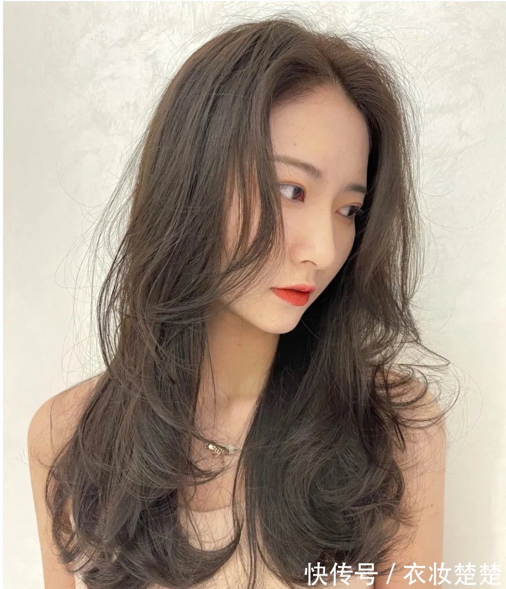 木马烫 女发不在多选对是关键，这3种发型很不错，瘦脸利落显气质
