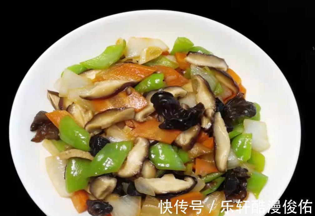 秋季，吃鸡肉鸭肉不如它，8分钟出锅，老少皆宜，营养又解馋