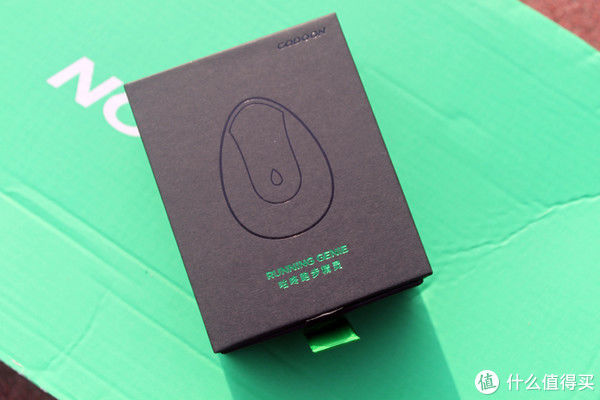 咕咚智能跑鞋10K Pro：带来科学与智能的跑步体验