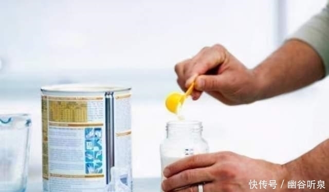 冲泡|“冲奶粉水温别高于50度”,商家放言被网友喷惨:你有孩子吗?