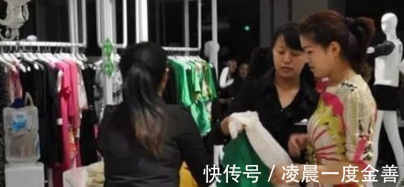 税费|实体店一件衣服卖500元，网上才卖几十块内部人员说出答案