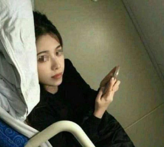 宝宝|孕妇怀四胞胎以为是儿子,结果生四个女儿,爸爸产房外手舞足蹈