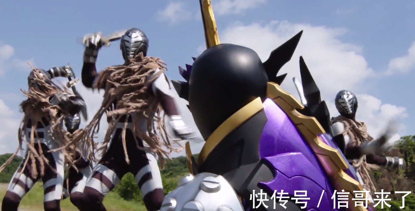 宫泽雪|假面骑士圣刃:索菲亚和王剑十指紧扣,皮套竟然改成女版,宫泽雪好美