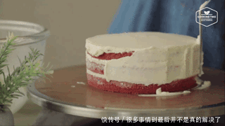又要骗我动手做?红红甜甜的椰蓉红丝绒蛋糕