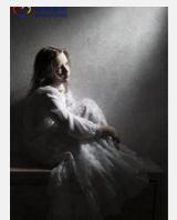 父亲|十岁女孩出去玩拍了几张照片,心理学家看到立马就联系女孩父亲!