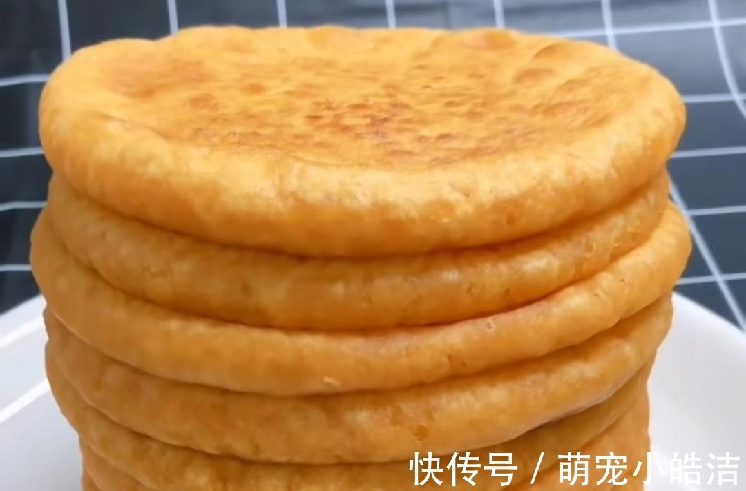 红薯做的小糖饼，柔软好吃，孩子吃不够
